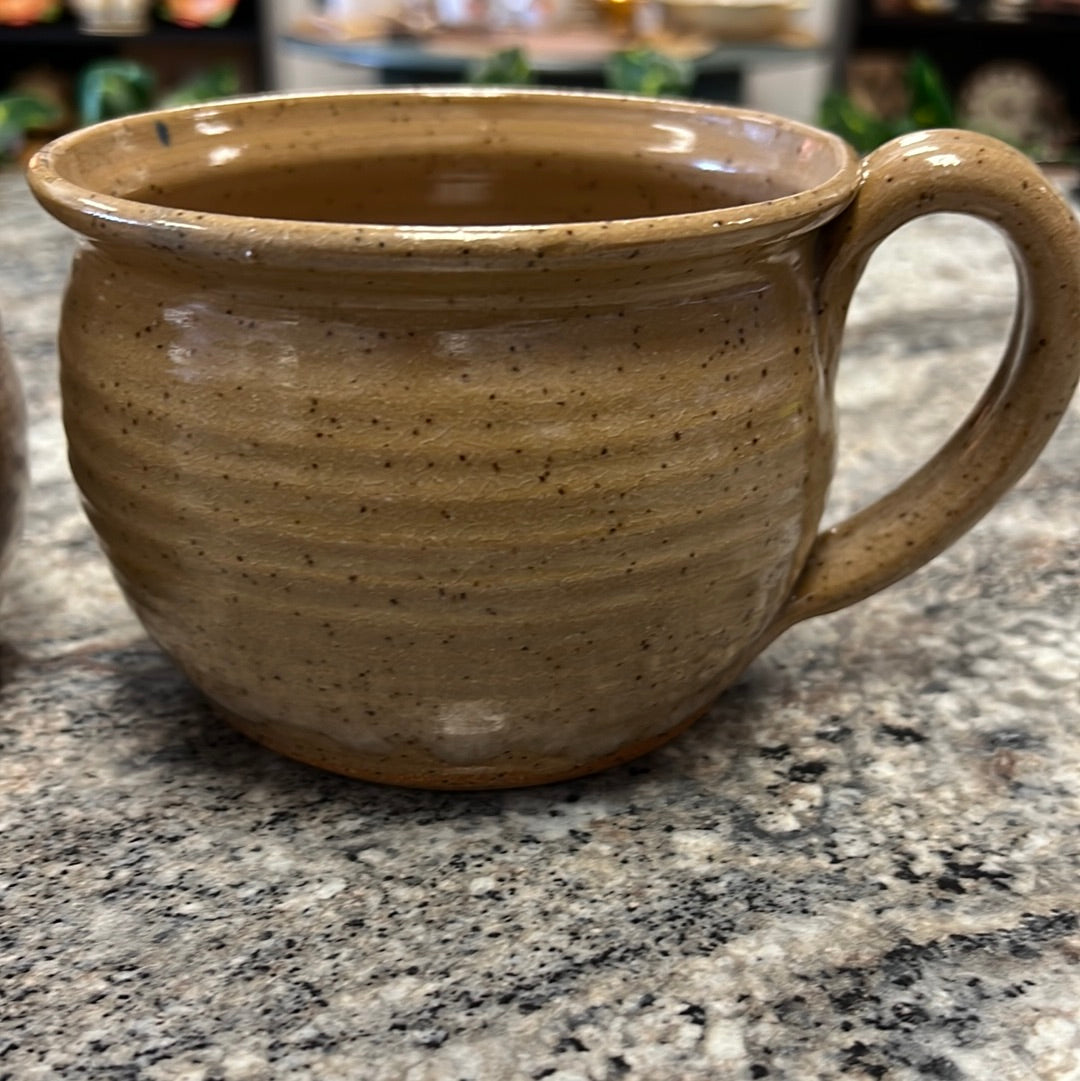 Tan Pottery Mug Set