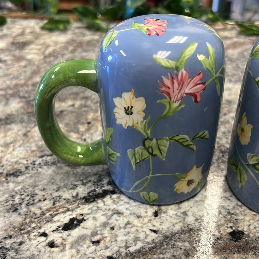 Waverly Shaker Set