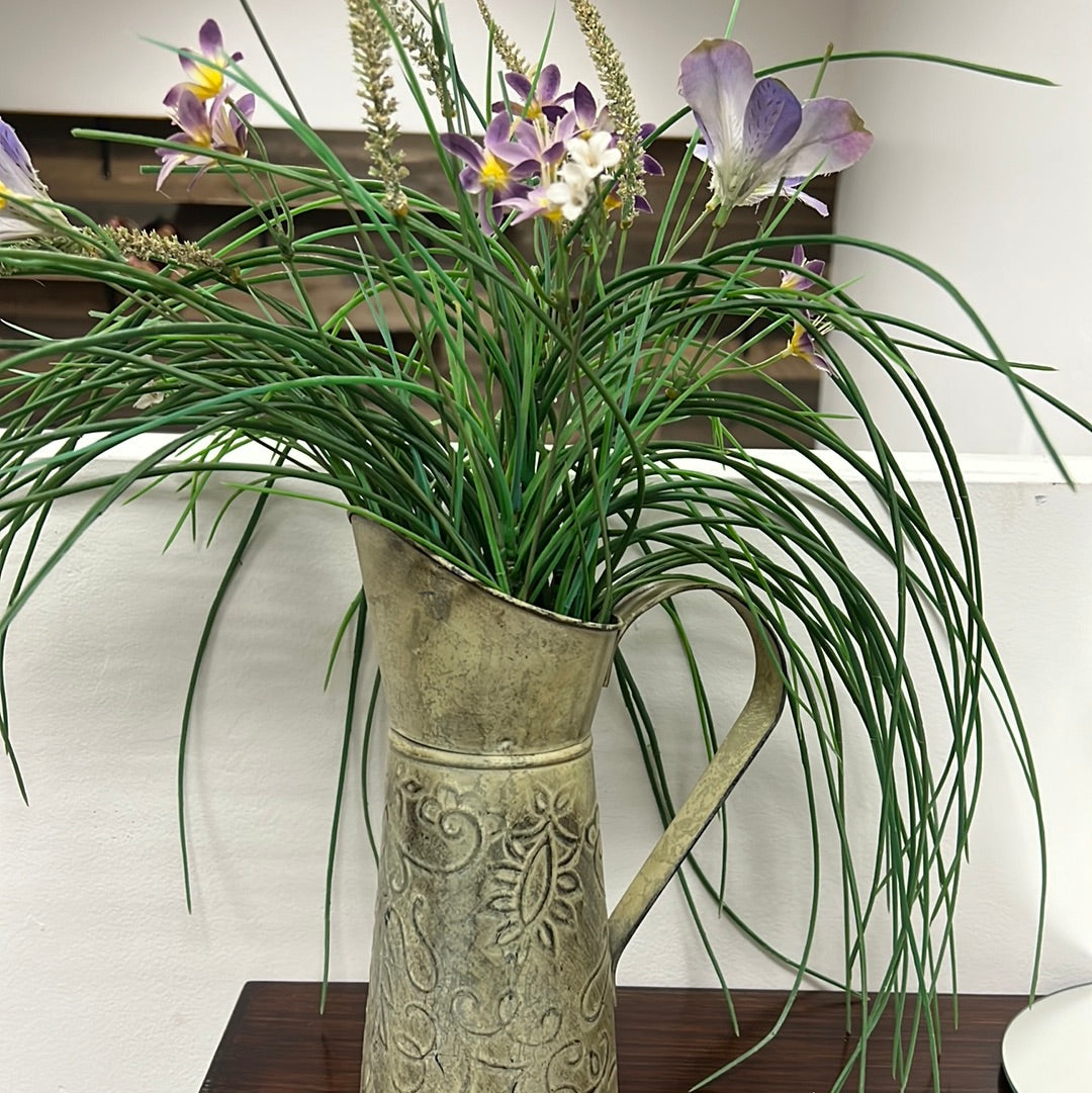 Tin Pitcher Plant Holder
