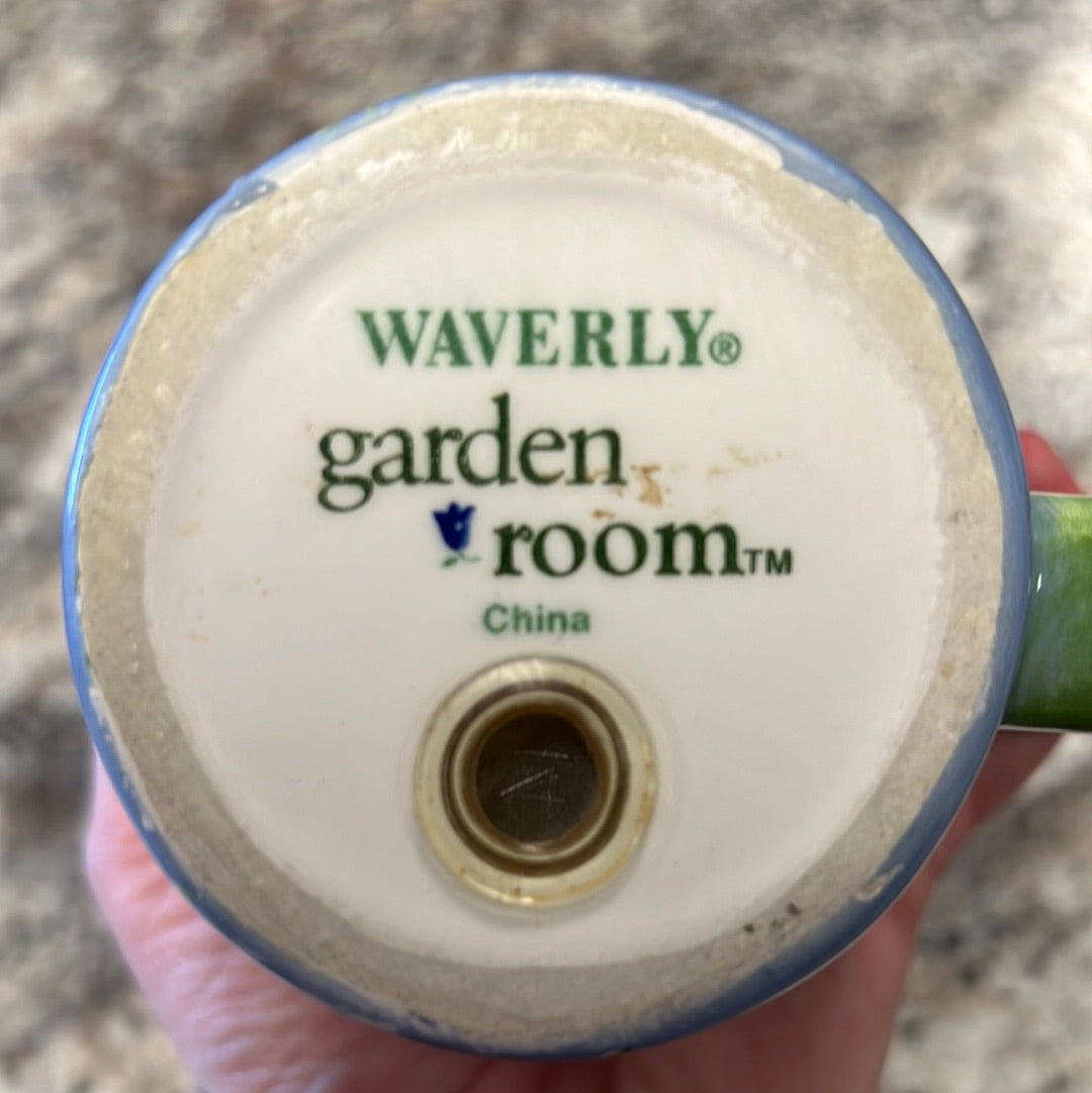 Waverly Shaker Set