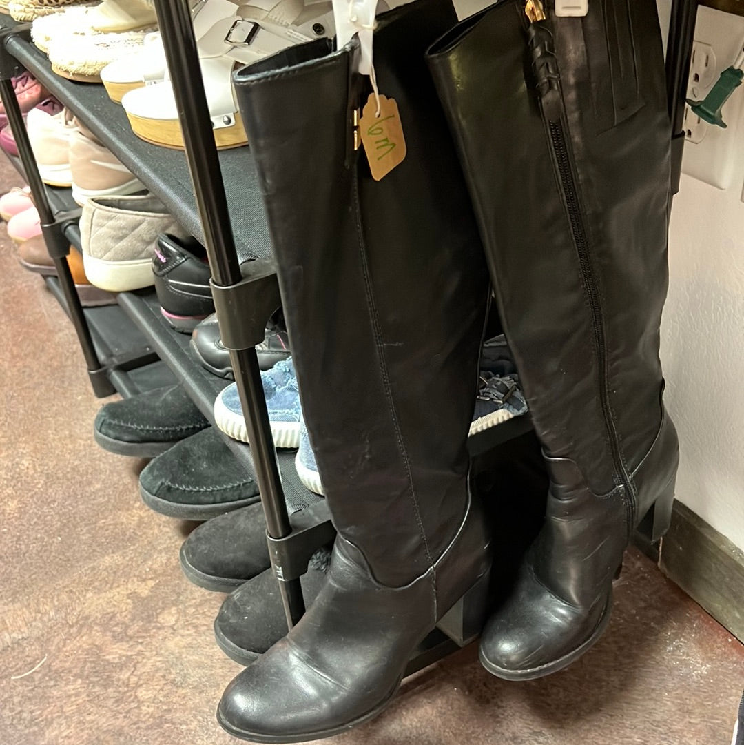 Black Boots Sz 6