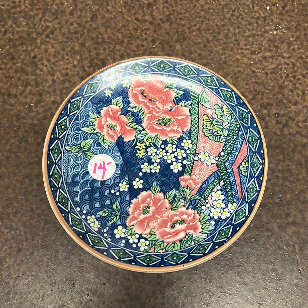 5 Vintage Flower Plates