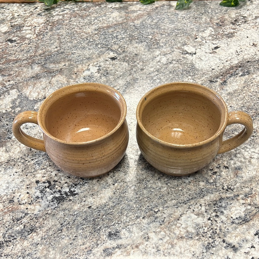 Tan Pottery Mug Set