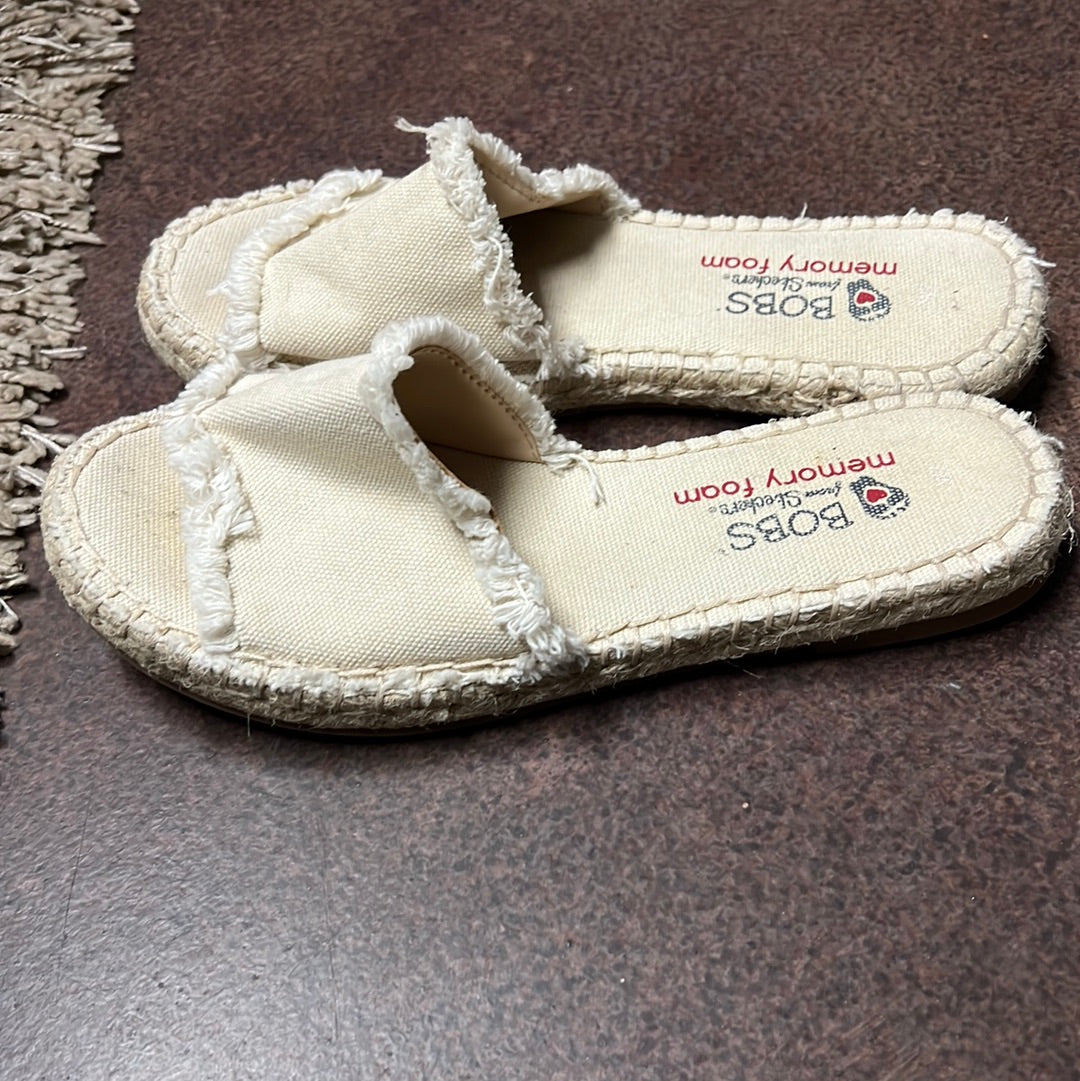 Bob Sandals Sz 7