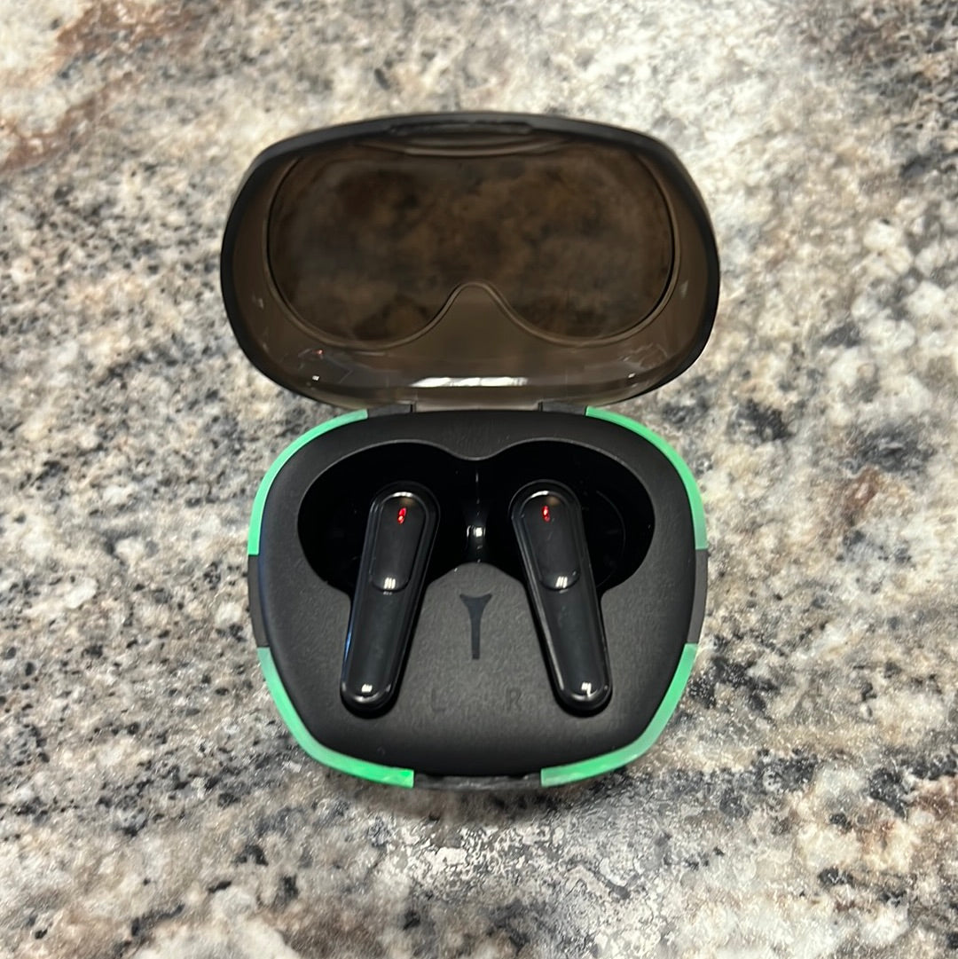 Black Earbuds