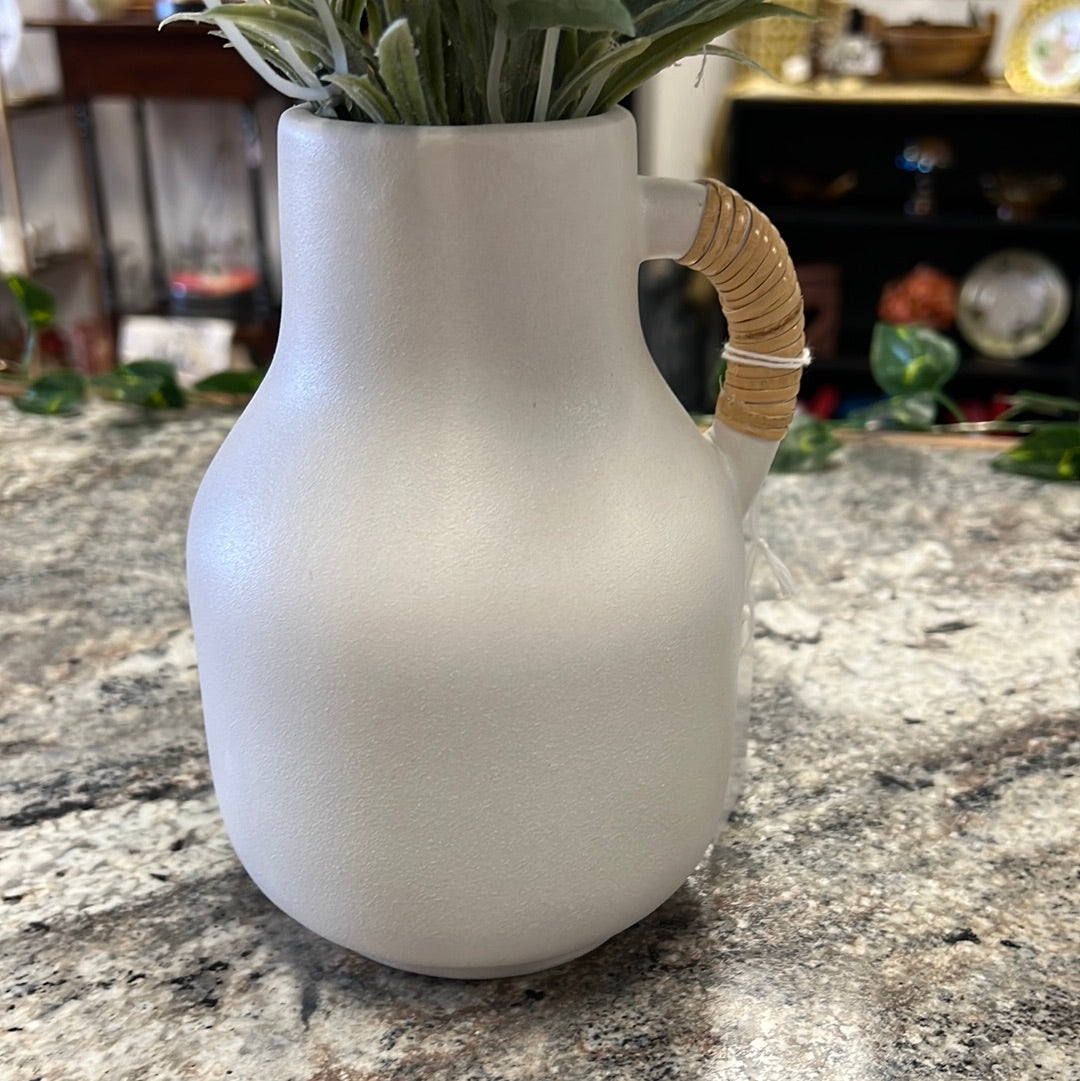 White Pot W/Flowers