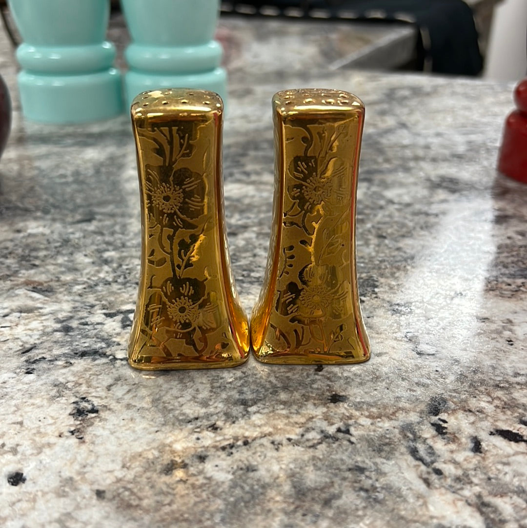 Vintage Gold Salt Shaker Set