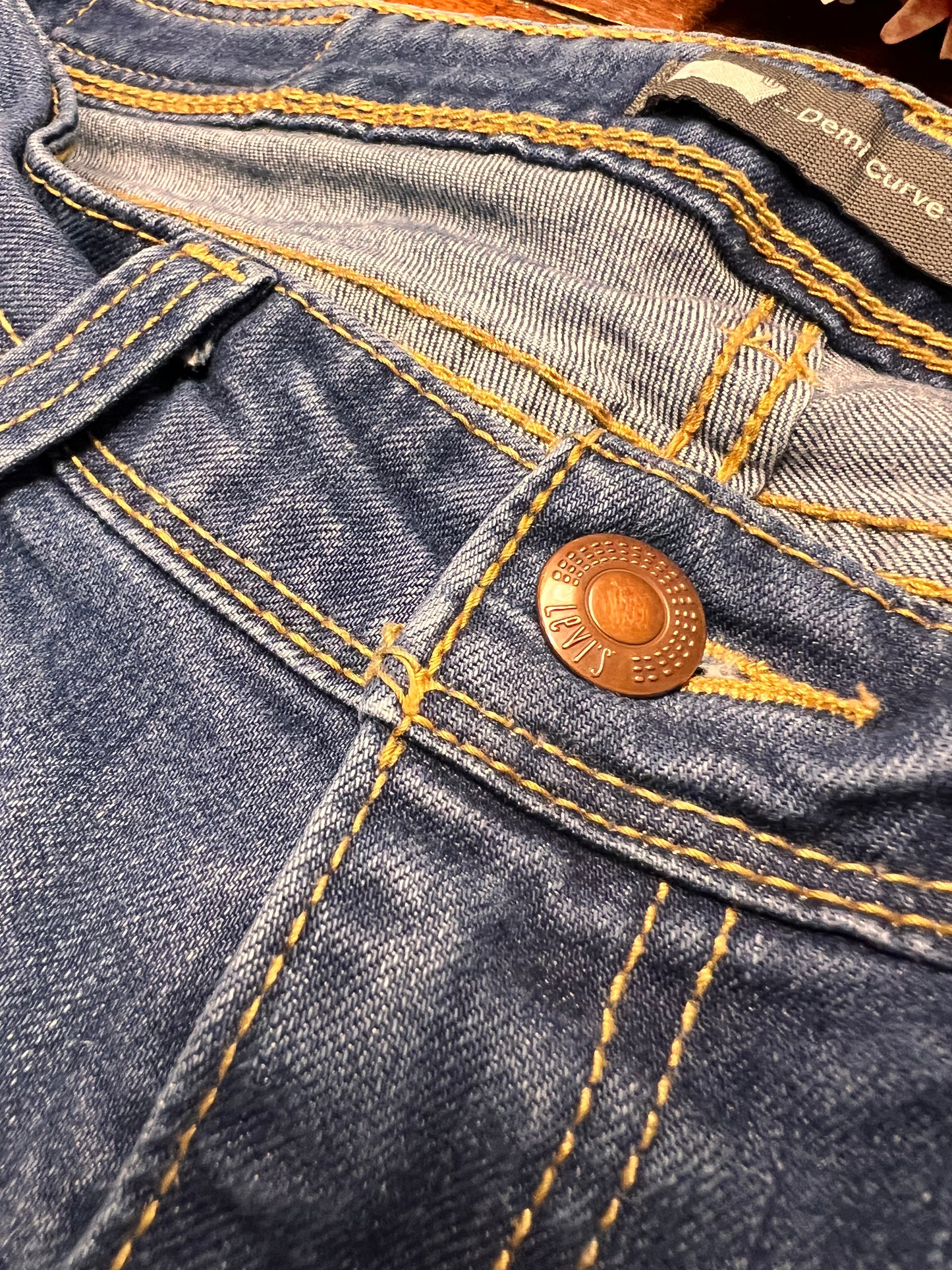 Levi Jeans 7/28