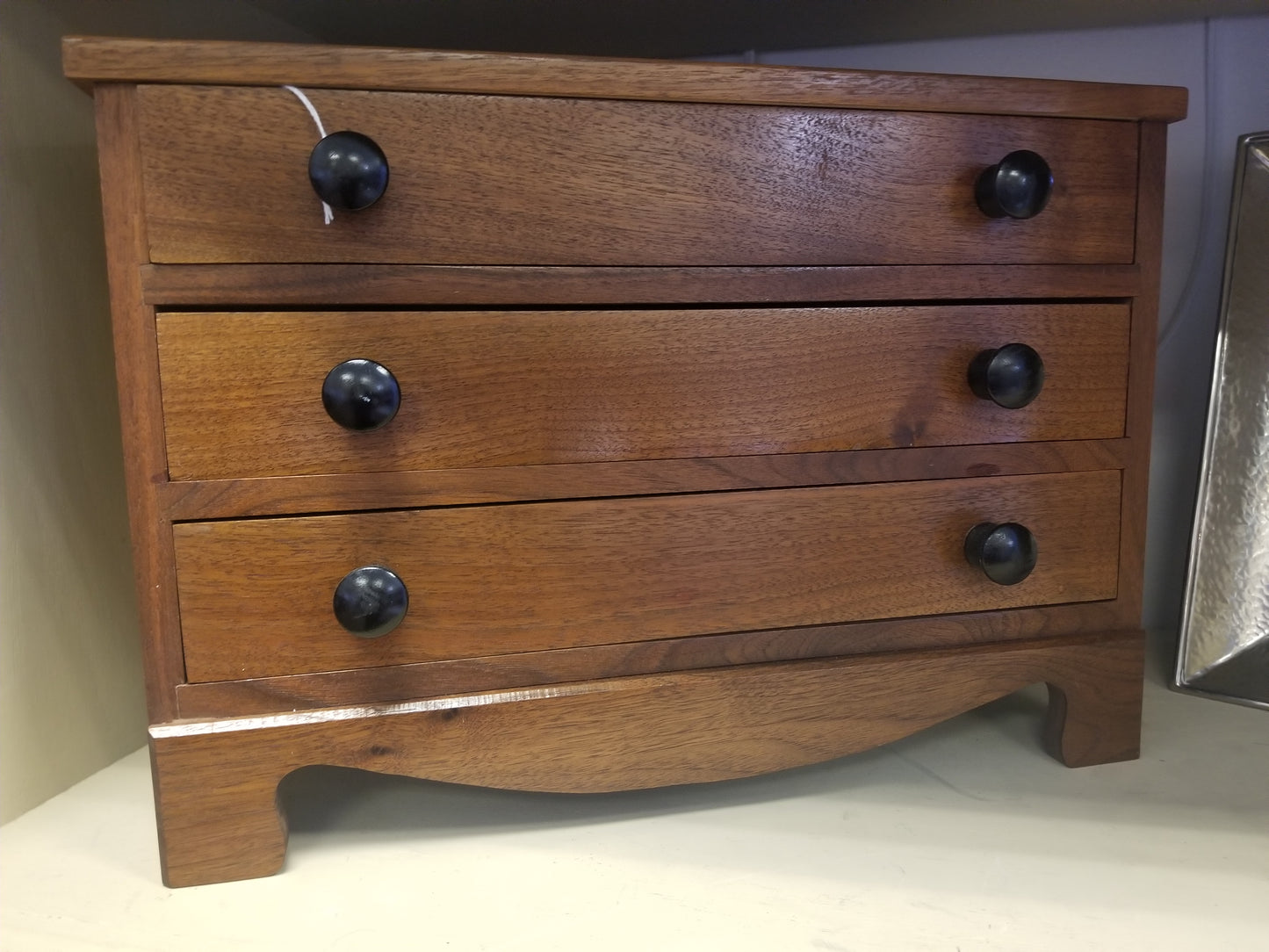 Keepsake chest