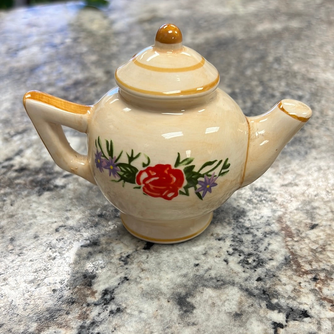 Teapot Salt Shaker