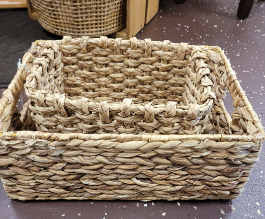 Wolve baskets