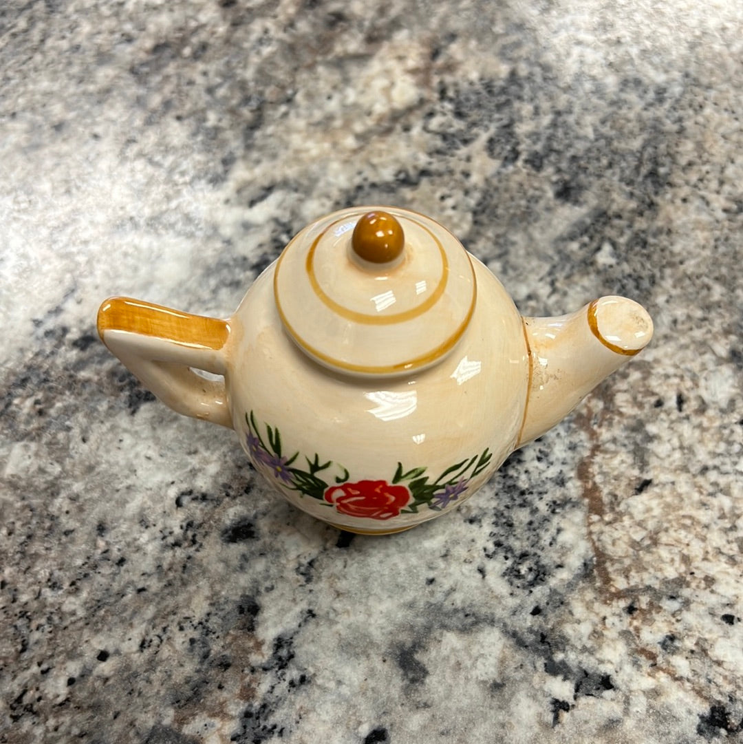 Teapot Salt Shaker