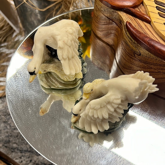 Swan Figurine Set