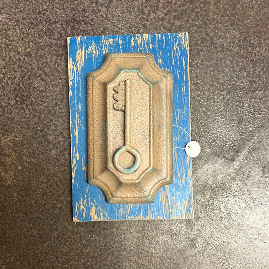 Hanging Key