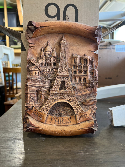 VTG Eiffel Tower Decor Scroll