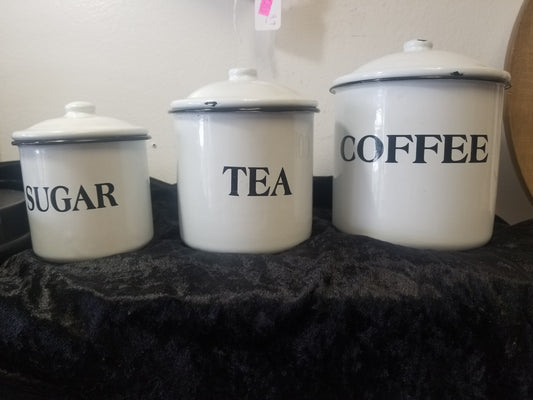 Vintage tin canisters set 3