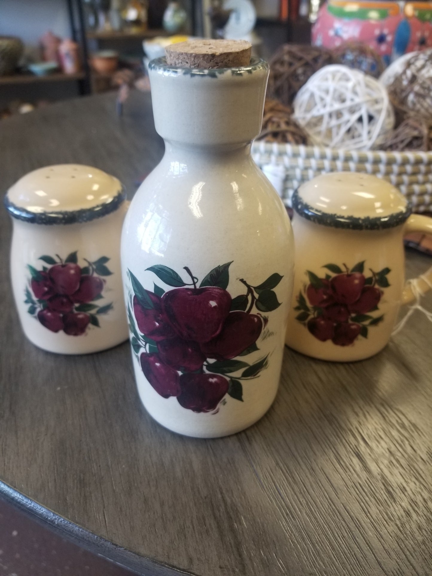 Vintage apple set 3